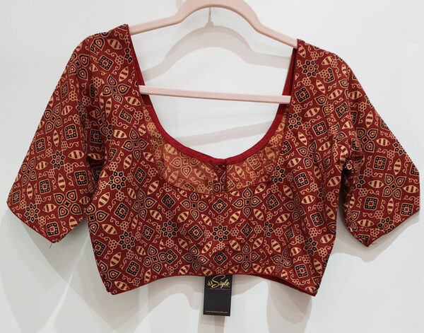 Maroon Multi Color Cotton Printed Blouse - Image 2